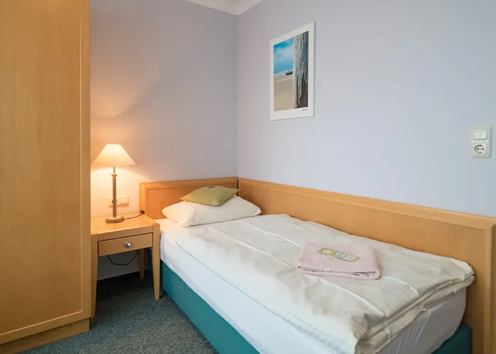 Отель Hotel Spiekeroog 3*