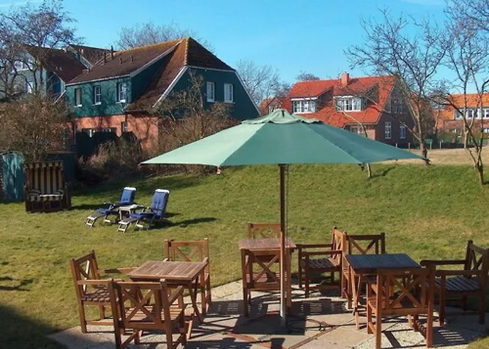 Отель Hotel Spiekeroog Шпикерог